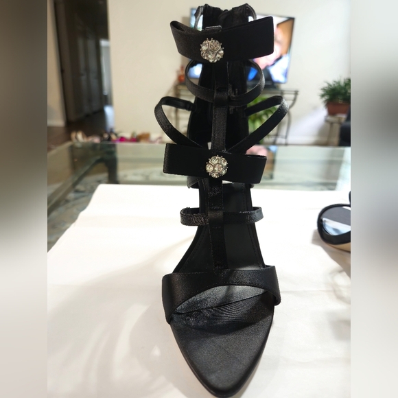 Steve Madden Sinclair Black Satin Rhinestone Sandals Strappy Stiletto  7.5 New - Picture 10 of 11